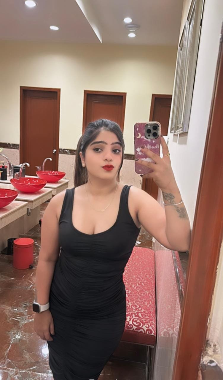 Call Girls In ☎ 7042104524 Escort Service In South Extension Delhi✅