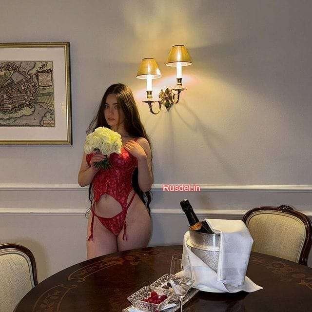 Call Girls In Majnu-ka-tilla 9354065851Escorts ServiCe Delhi