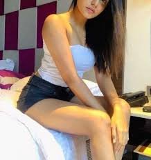 Call Girls In ☎ 7042104524 Escort Service In Netaji NagarDelhi✅